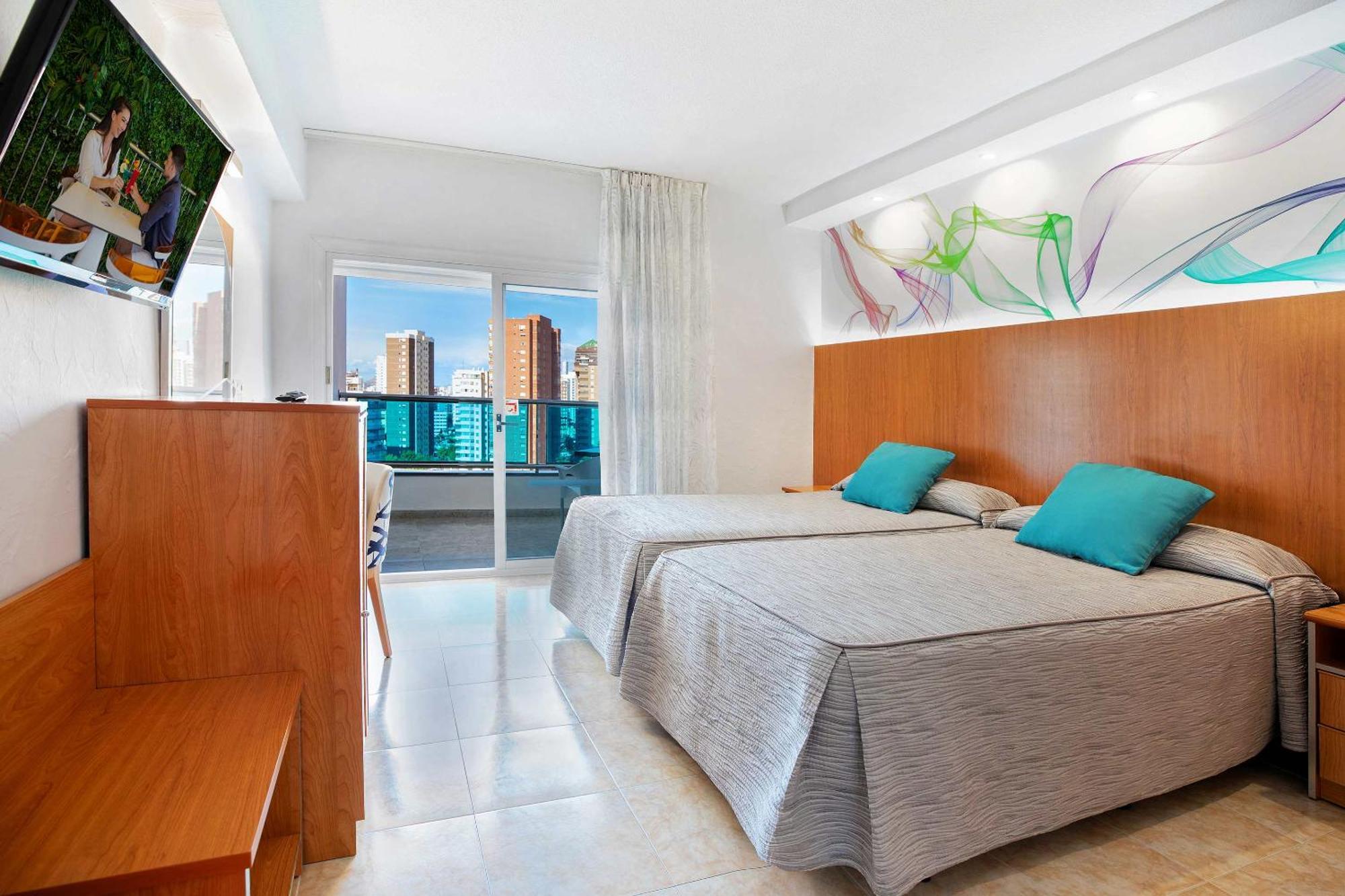 Hotel Servigroup Castilla Бенидорм Номер фото