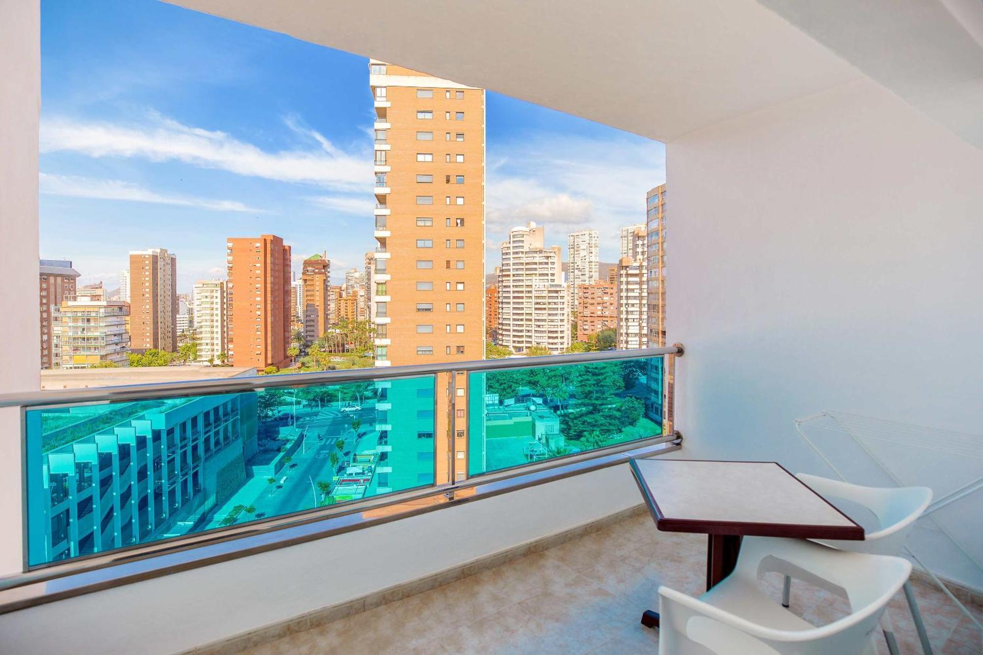 Hotel Servigroup Castilla Бенидорм Номер фото